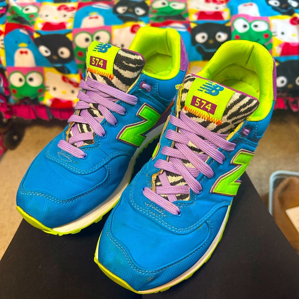 New Balance 574 sneakers size 10.